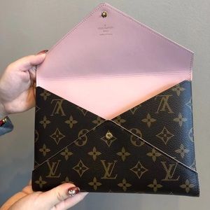 (Sale) Louis Vuitton hand bag - Almost Brand New